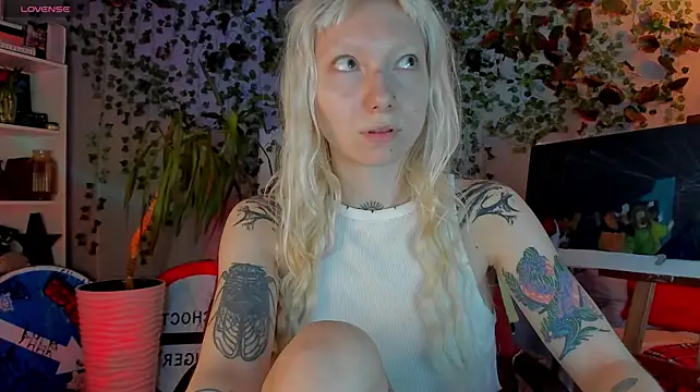 tattoo_art_baby webcam