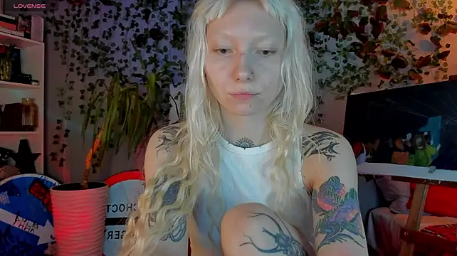 tattoo_art_baby webcam