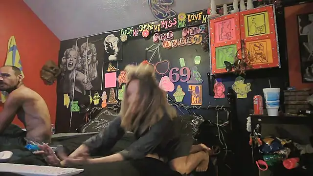 DaddyAndSplashQueen webcam