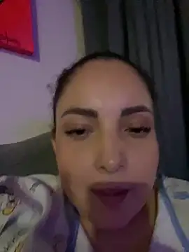 Juliana_bigboobs webcam