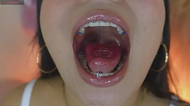 mia_roux1 webcam