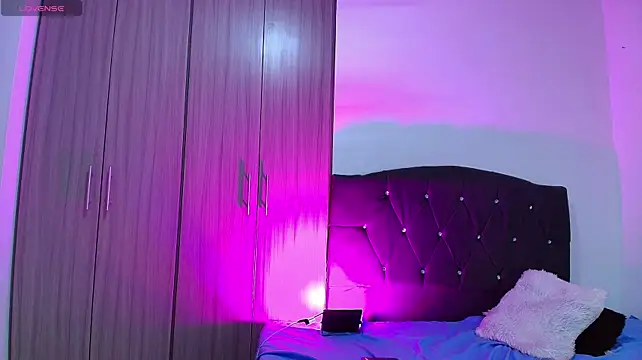 Sara__Velvet webcam