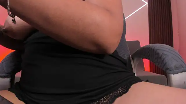 LucyFerrera_ webcam