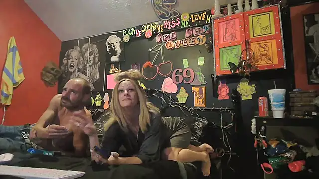 DaddyAndSplashQueen webcam