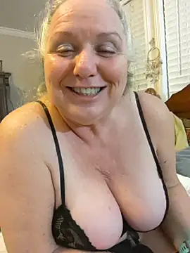 LeslieLustalot