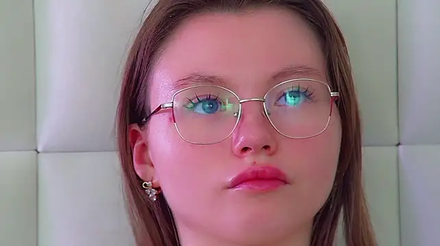 KeiraAsti webcam