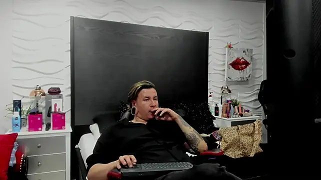 inkedsinners_ webcam
