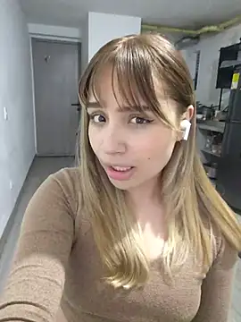 Tina_tasty webcam