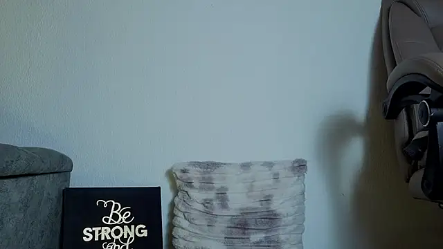 Blueberry_gothic webcam