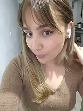 Tina_tasty webcam