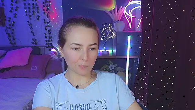 Mira_Mermayd live cam on StripChat