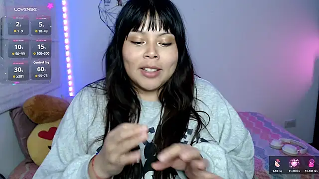 EllieMoonX webcam