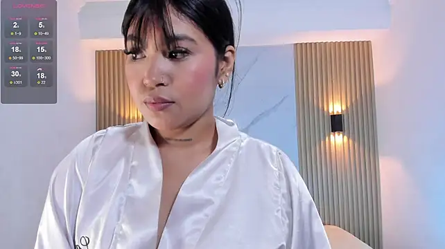 miss_alice_jones webcam