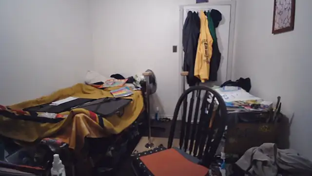 JohnnyMoves webcam