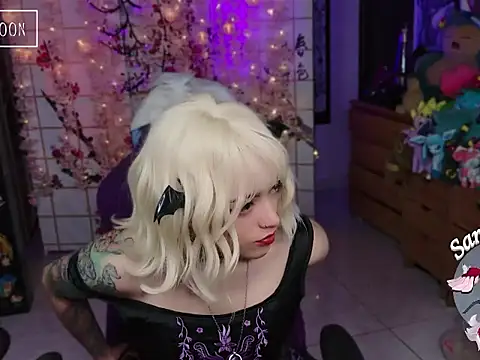 Sara_Skys00 webcam
