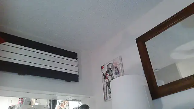 LuckiXCX webcam