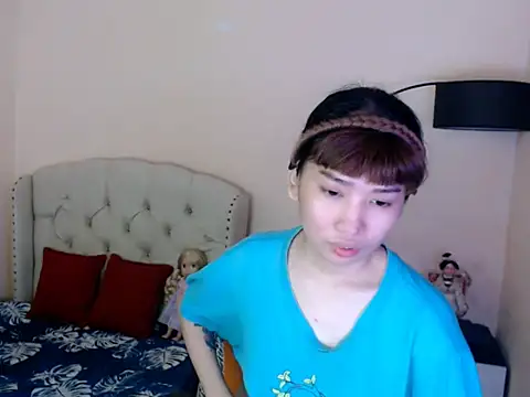 ShantalFoxxy_ live cam on StripChat