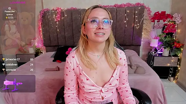 LanaMills_ webcam