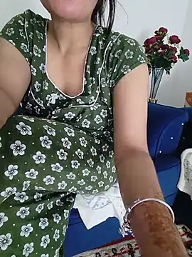 Saniya76 webcam