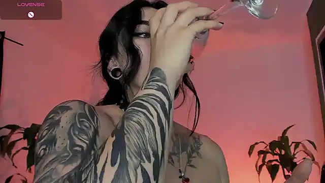 MissCharlottte_18 webcam