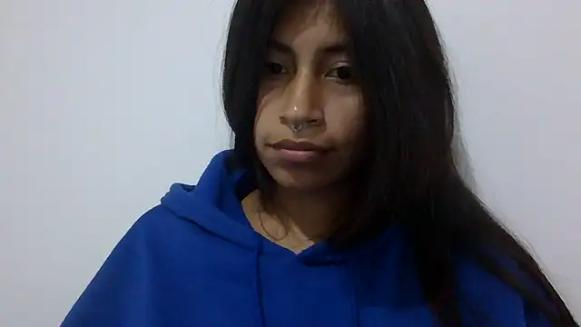 Pocahontas_Honey webcam