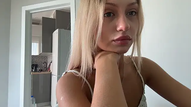 HeavingLip webcam