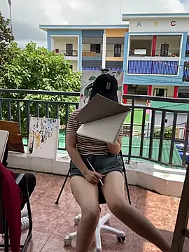 masturbate-secretly webcam