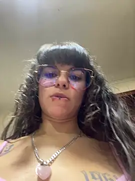 VioletaSubmissive live cam preview