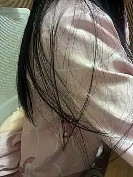 Mina048 webcam