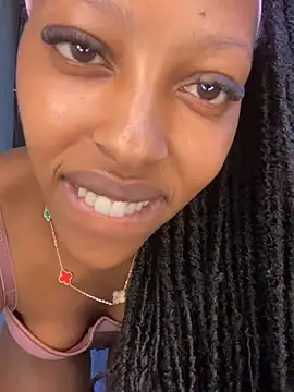 Sexylatisha