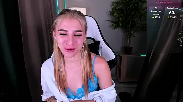emy__angel webcam