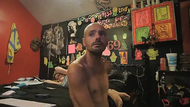 daddyandsplashqueen (Ask my age) - Flash titties