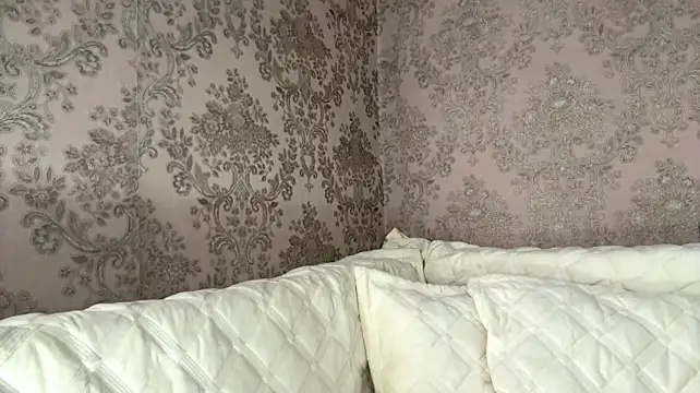 AlberthaBudd live cam