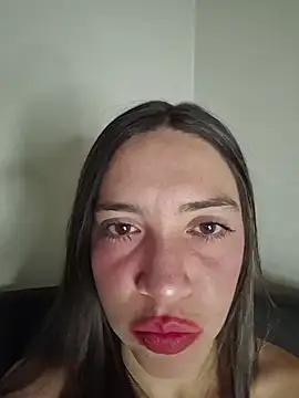 loveuu-bae webcam