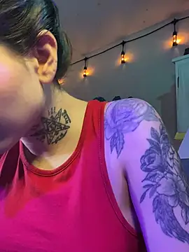 LiliJones_ webcam