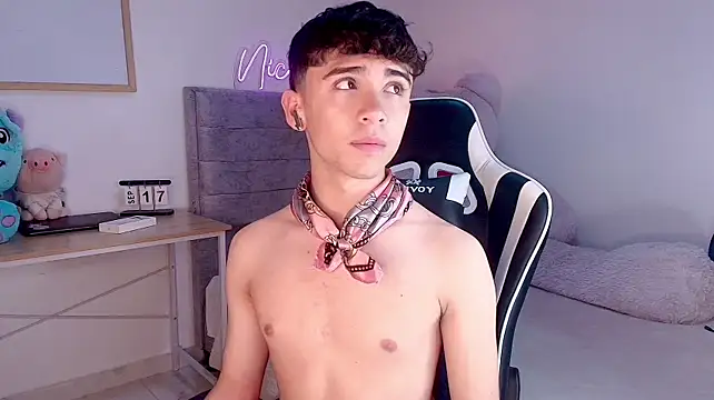 Niico_Cruz webcam