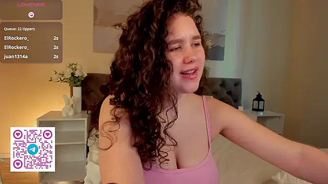 Ariella_Sol webcam