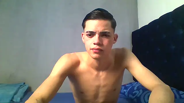 Latinos_2001 webcam