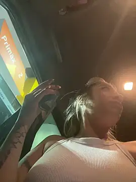 viktoria_davis_ webcam