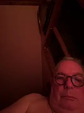 CharlieWeaver22 webcam