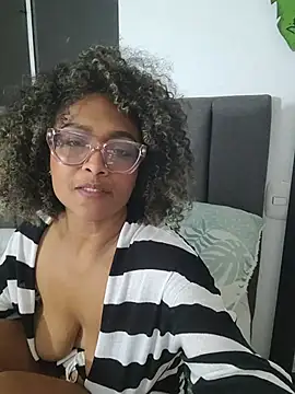 BiiancaEstradaa webcam