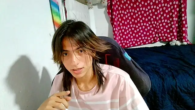 Alucard7ww7 webcam