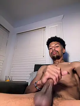 BigPrettyDick777 webcam