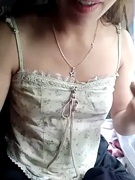 little-effy webcam