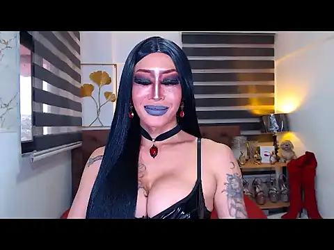DominateMistressTania webcam