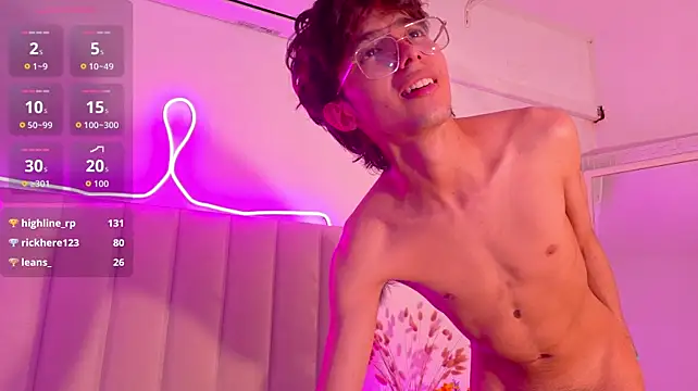 Twink_Sebas7 webcam