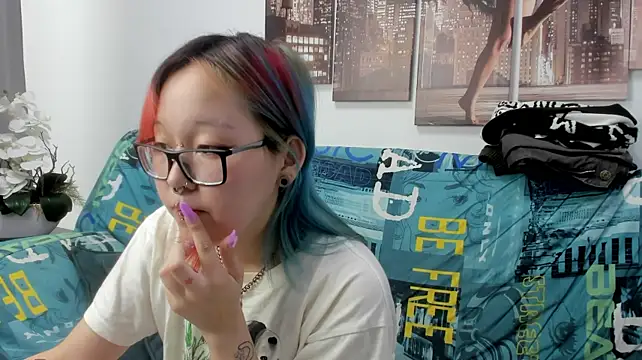 Cute__Kiko webcam