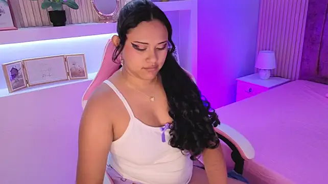 Nattasha_Black webcam