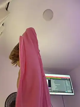 Bella01_ webcam