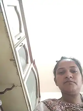 Reema-sharma123 webcam